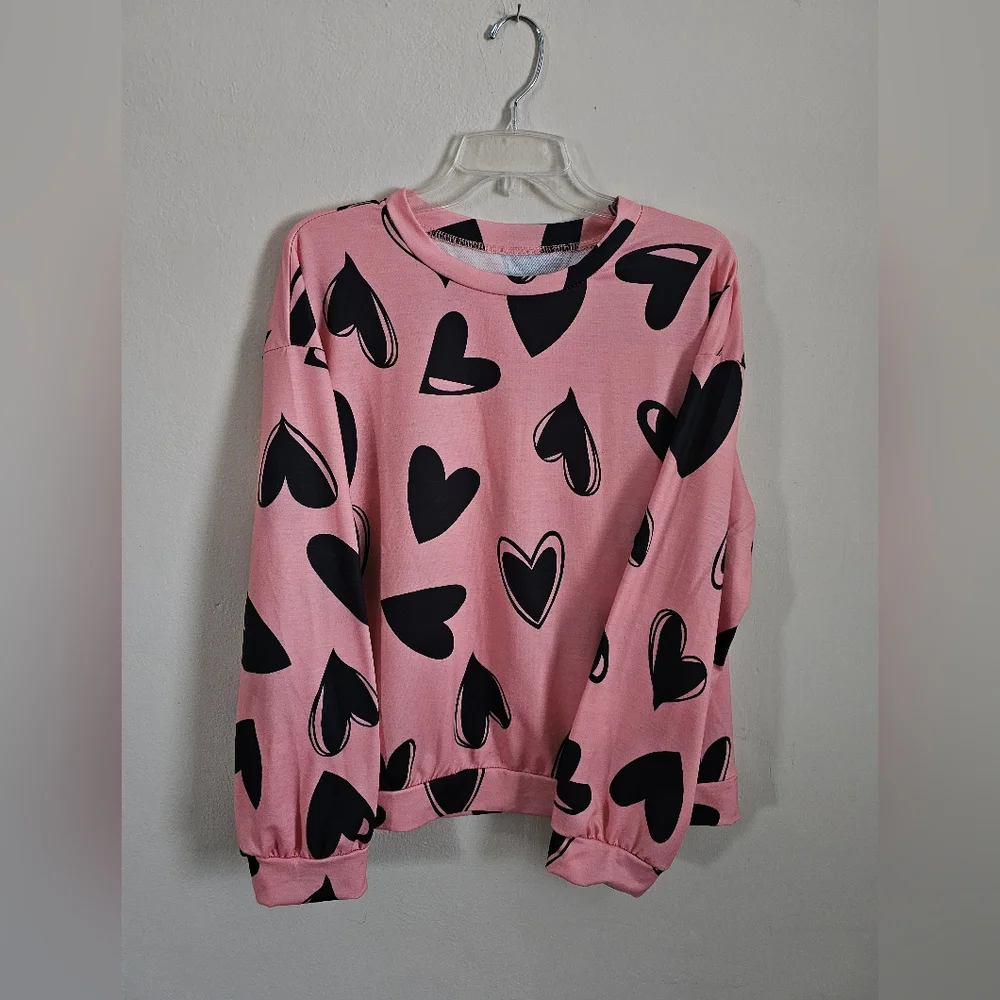 ❤️ Hearts Shirt (NEW) - Picture 7 of 8